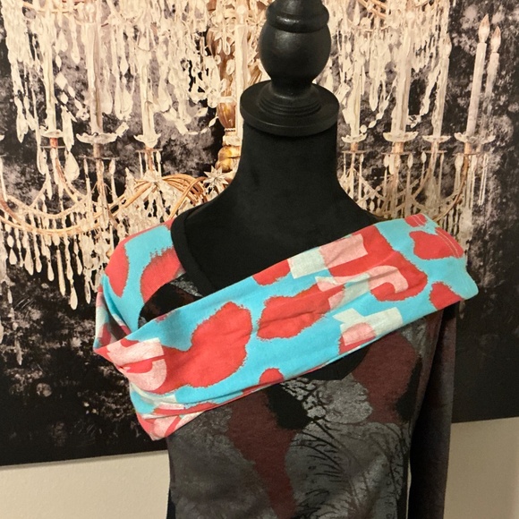 Funky Top - Picture 4 of 11